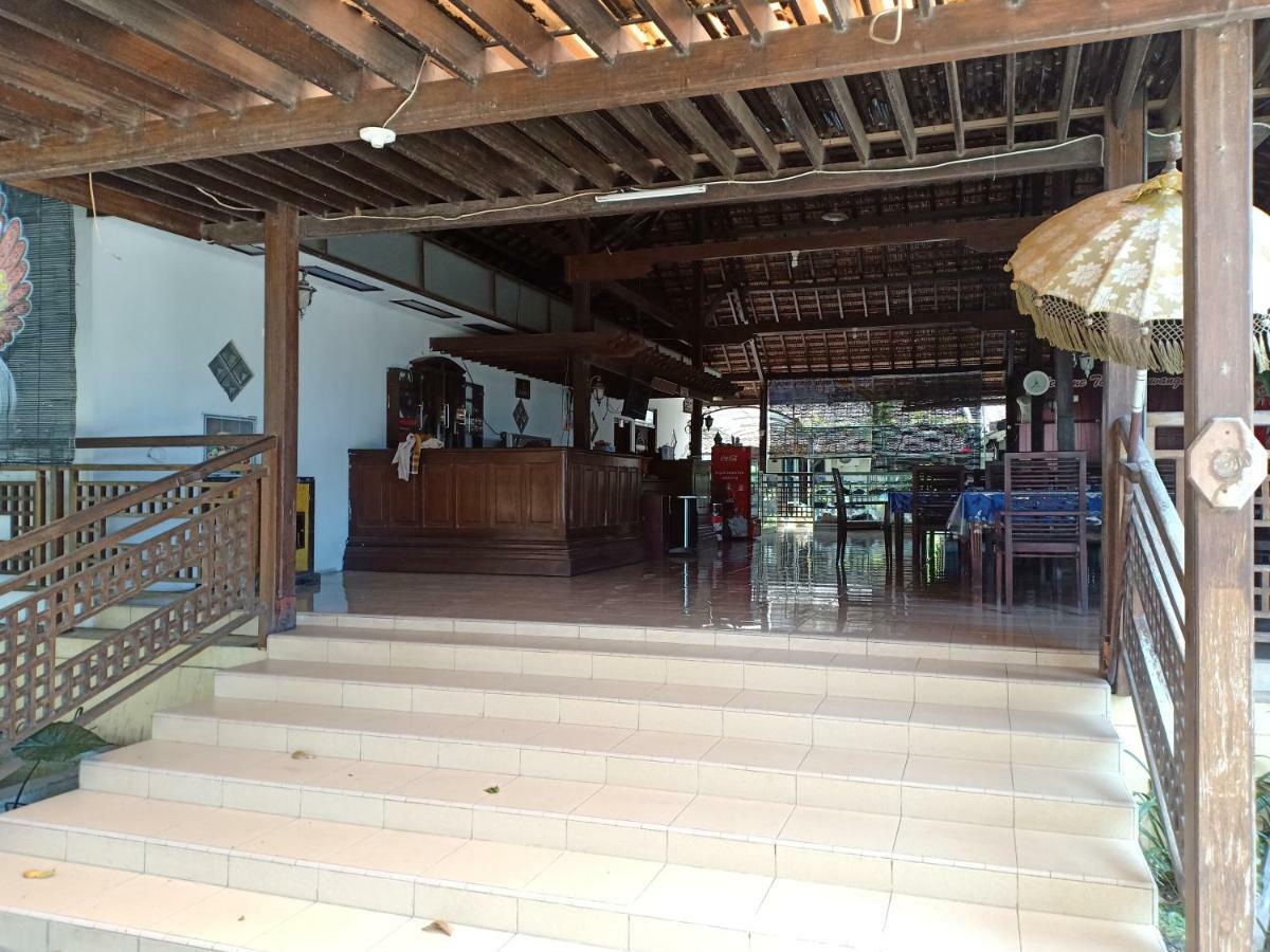 Banyuwangi Beach Hotel Banyuwangi (East Java) Exterior foto