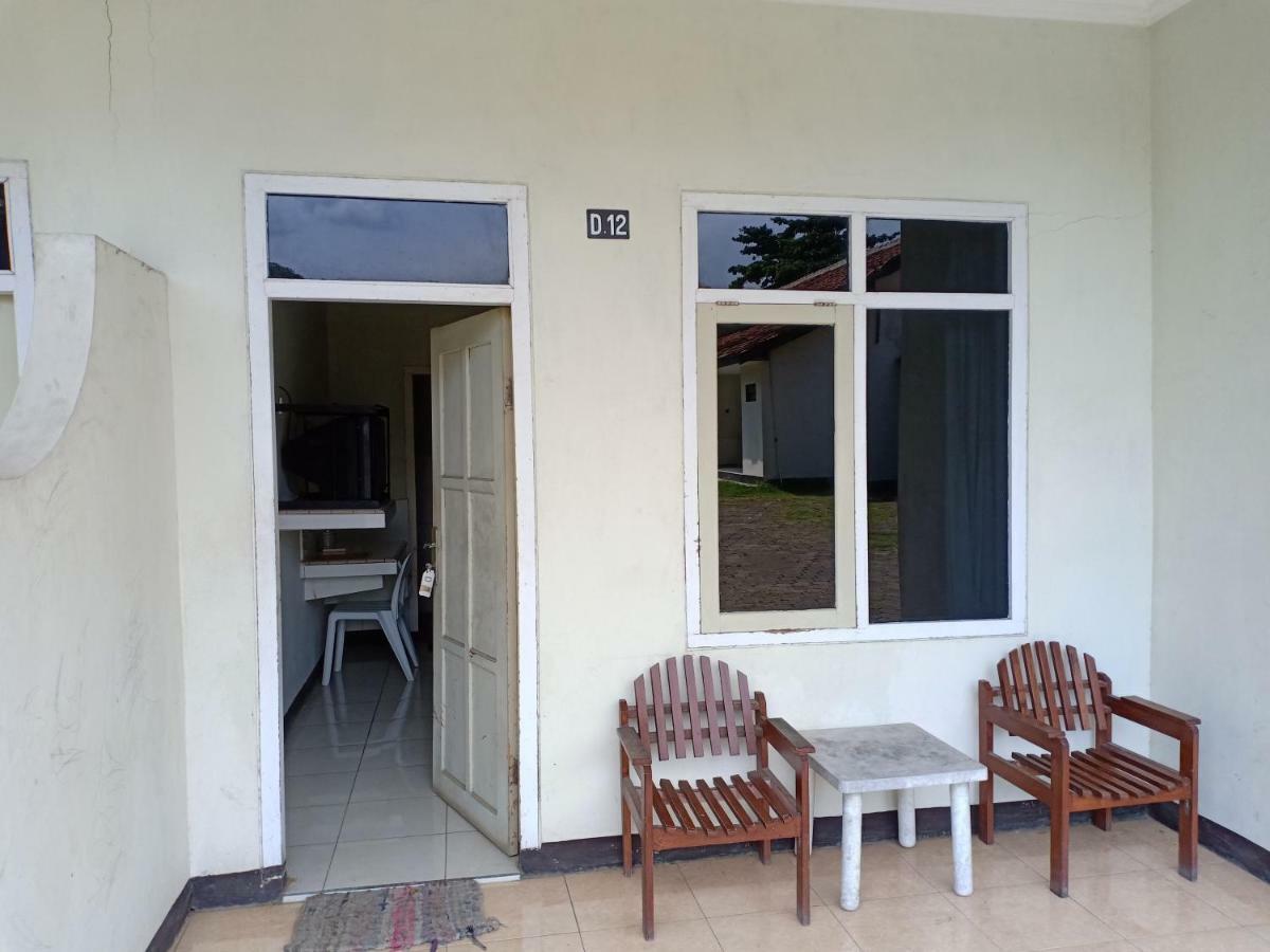Banyuwangi Beach Hotel Banyuwangi (East Java) Exterior foto